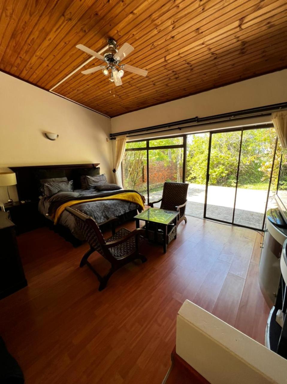 Alizwa Guesthouse East London Exterior photo